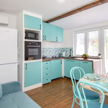 Apartment Dana Kastelir-labinci